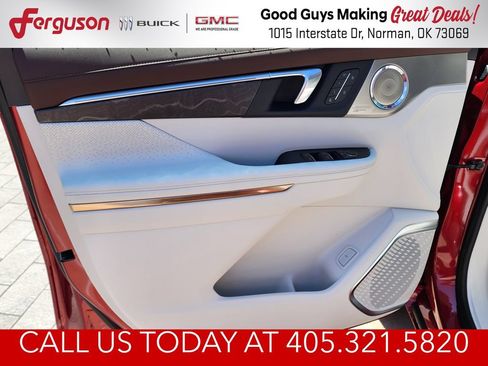 New 2026 Buick Enclave Avenir w/ Super Cruise Package AWD/4WD image 13