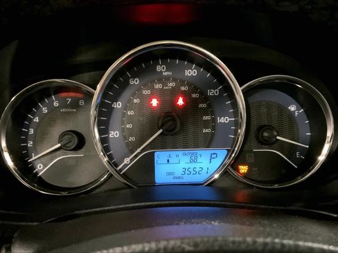 Used 2015 Toyota Corolla LE FWD image 26