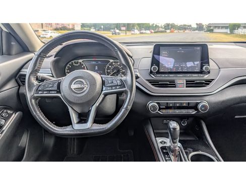 Used 2023 Nissan Altima 2.5 SR image 25