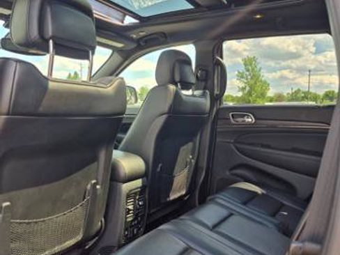 Used 2018 Jeep Grand Cherokee High Altitude RWD image 9