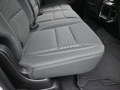 Used 2025 RAM 1500 Big Horn AWD/4WD image 36