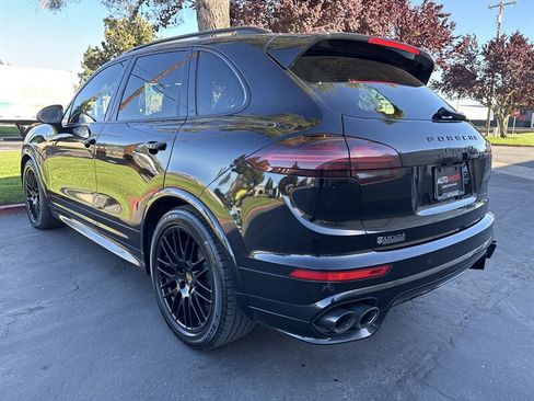 Used 2016 Porsche Cayenne GTS AWD/4WD image 9
