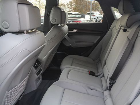 Certified 2023 Audi Q5 2.0T Premium Plus w/ Premium Plus Package image 19