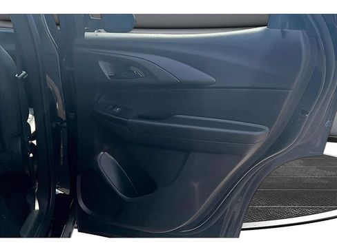 Used 2024 Chevrolet TrailBlazer RS AWD/4WD image 43