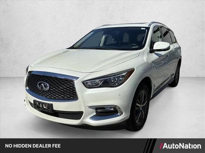 Used 2019 INFINITI QX60 Luxe w/ Essential Package