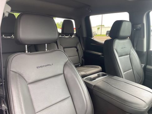 Used 2023 GMC Sierra 1500 Denali w/ Technology Package AWD/4WD image 38