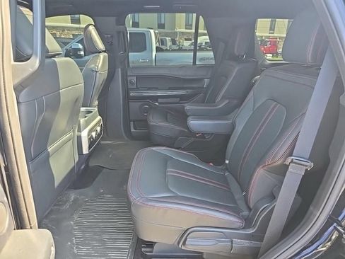 Used 2023 Ford Expedition Limited AWD/4WD image 5