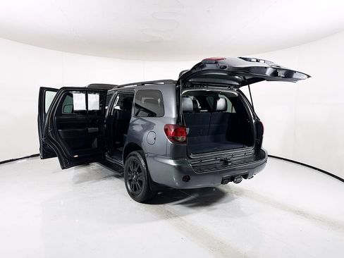 Used 2019 Toyota Sequoia TRD Sport w/ TRD Sport Premium Package AWD/4WD image 31
