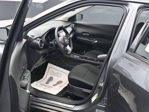 Used 2024 Nissan Kicks SV FWD image 21