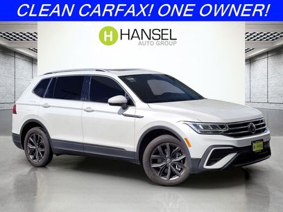 Certified 2023 Volkswagen Tiguan SE w/ Panoramic Sunroof Package