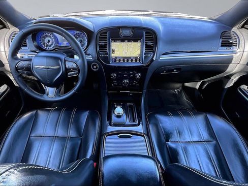 Certified 2023 Chrysler 300 S RWD image 9