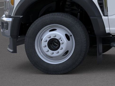New 2026 Ford F450 XL w/ XL Chrome Package image 19
