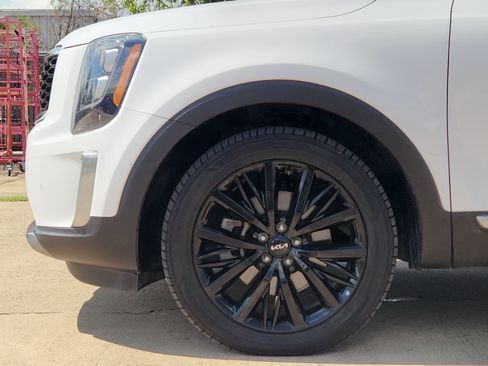 Used 2022 Kia Telluride SX FWD image 5