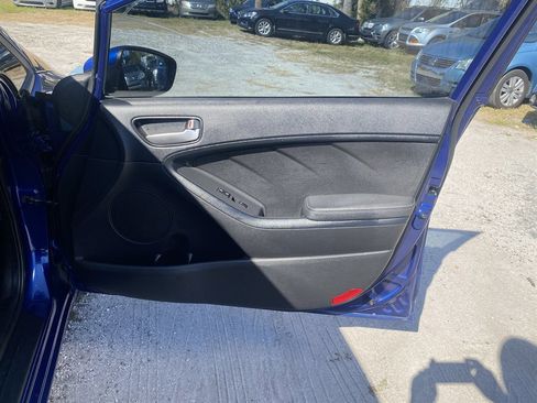 Used 2018 Kia Forte LX FWD image 12