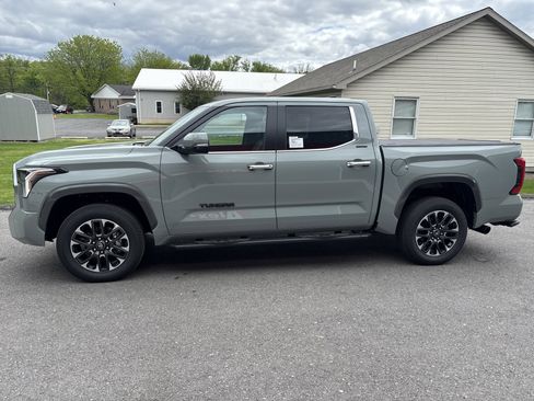 New 2026 Toyota Tundra Limited AWD/4WD image 14