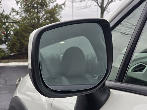 Used 2023 Subaru Crosstrek 2.0i Premium image 24