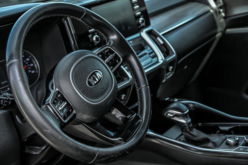 Used 2021 Kia Sorento EX AWD/4WD image 18