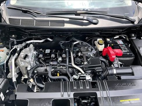 Certified 2025 Nissan Kicks SR AWD/4WD image 28