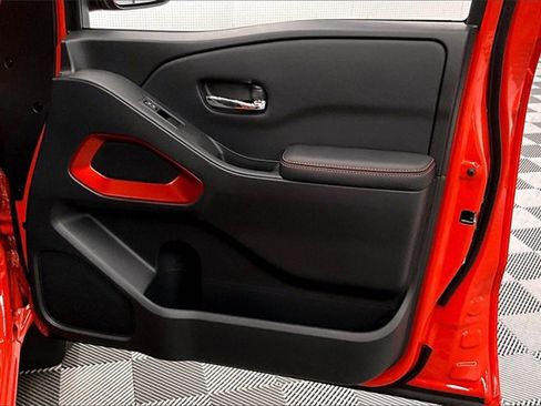 New 2025 Nissan Frontier PRO-4X image 33