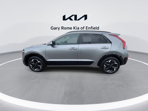 Used 2023 Kia Niro Wind w/ Wind Preserve Package FWD image 5