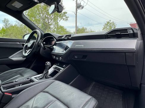 Used 2022 Audi Q3 2.0T Premium Plus AWD/4WD image 18
