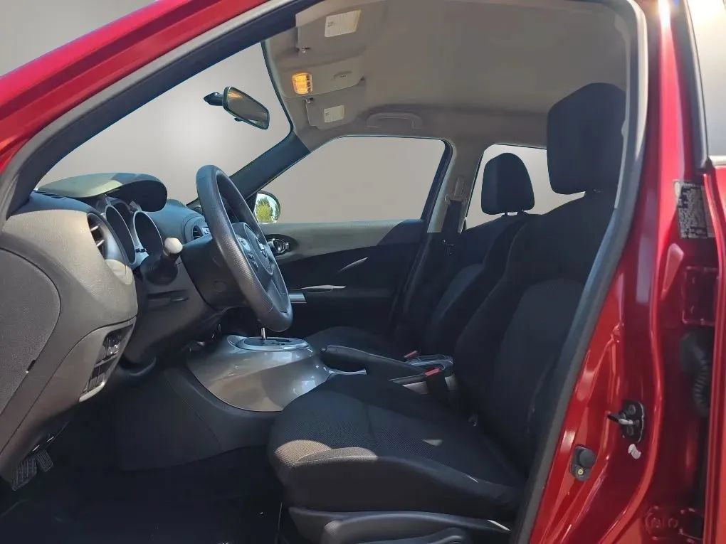 Used 2012 Nissan Juke S FWD image 14