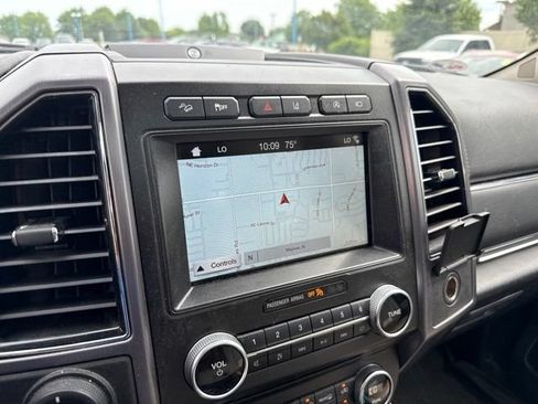 Used 2018 Ford Expedition Platinum AWD/4WD image 25