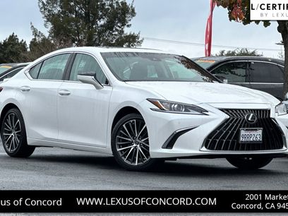 Certified 2025 Lexus ES 300h w/ Premium Package