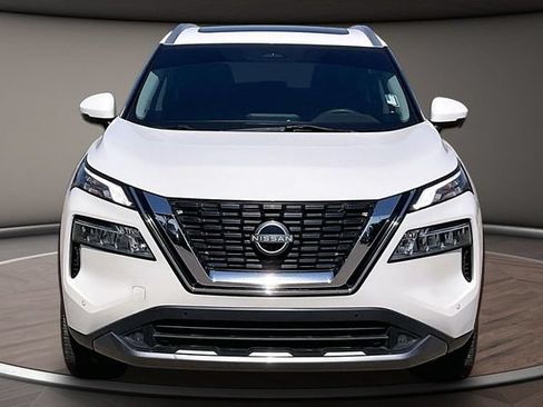 Used 2022 Nissan Rogue SL w/ SL Premium Package FWD image 3