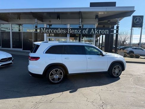 New 2026 Mercedes-Benz GLS 450 4MATIC image 3