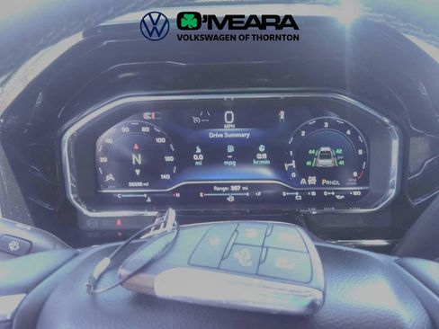 Used 2025 Chevrolet Silverado 1500 LT AWD/4WD image 7