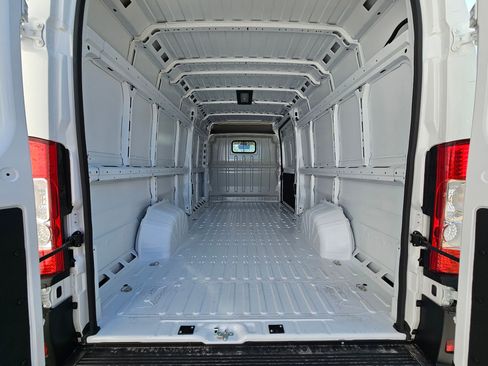 New 2026 RAM ProMaster 3500 FWD image 24