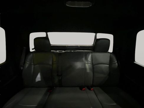 Used 2022 RAM 2500 Tradesman w/ Chrome Appearance Group AWD/4WD image 24