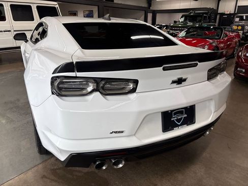 Used 2019 Chevrolet Camaro LT image 7