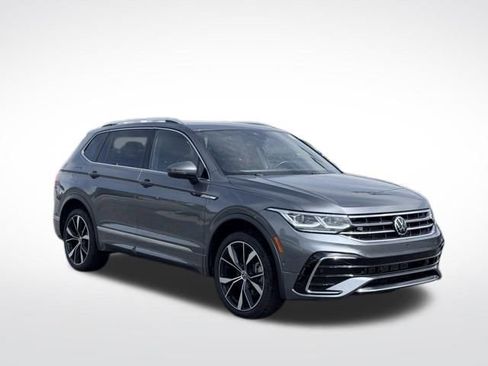 Used 2023 Volkswagen Tiguan SEL R-Line AWD/4WD image 4