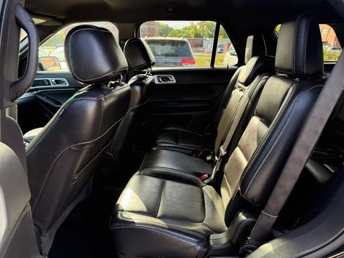 Used 2015 Ford Explorer Sport w/ Equipment Group 401A AWD/4WD image 14
