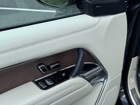 Used 2023 Land Rover Range Rover SE AWD/4WD image 27