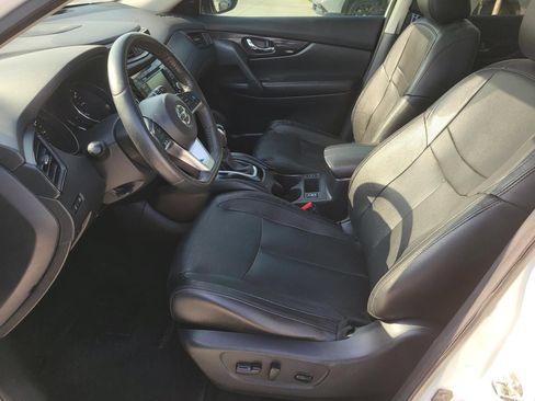 Used 2019 Nissan Rogue SL w/ Premium Package FWD image 18