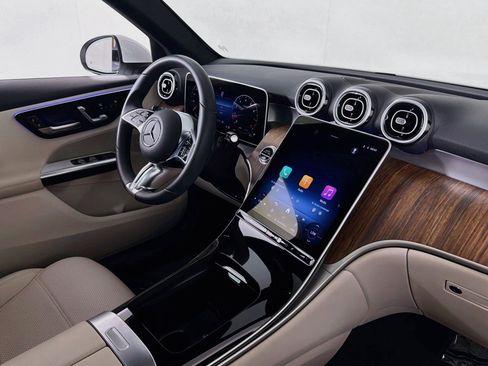 Certified 2026 Mercedes-Benz GLC 300 image 16