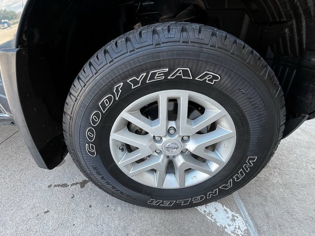 Used 2018 Nissan Frontier SV AWD/4WD image 23