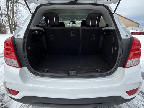 Certified 2022 Chevrolet Trax LS w/ Tint and Cruise Package image 4