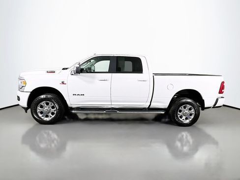 Used 2024 RAM 2500 Laramie AWD/4WD image 4