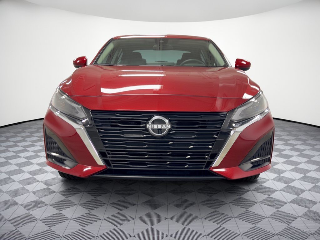 Used 2025 Nissan Altima 2.5 SV w/ SV Special Edition Package FWD image 6