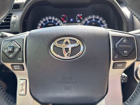 Used 2015 Toyota 4Runner Limited image 14