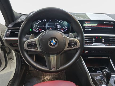 Used 2022 BMW 330i Sedan w/ M Sport Package image 19