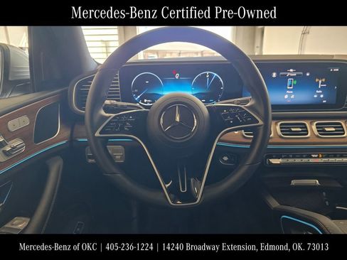 Used 2025 Mercedes-Benz GLE 350 4MATIC image 11