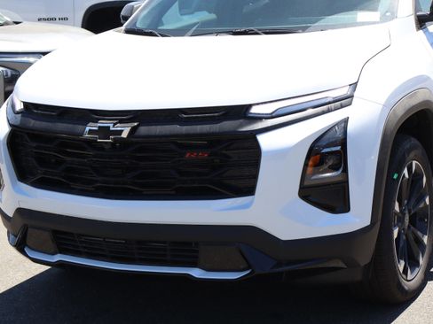 New 2026 Chevrolet Equinox RS FWD image 5