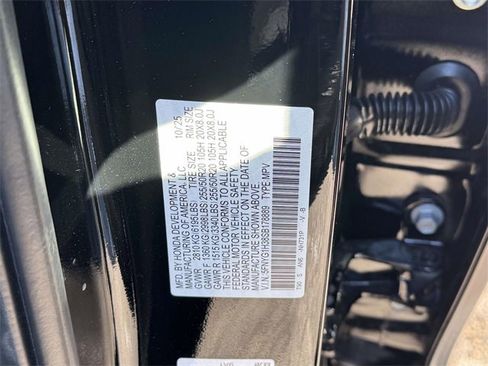 New 2025 Honda Pilot Sport image 16