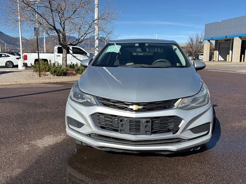 Used 2016 Chevrolet Cruze LT w/ Sun And Sound Package image 2