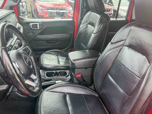 Used 2020 Jeep Gladiator Overland image 16